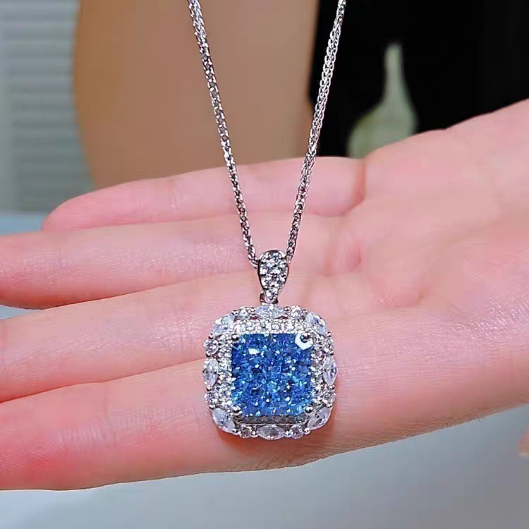 5k Aqua Marine Necklace