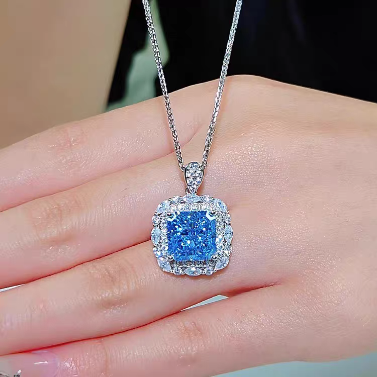 5k Aqua Marine Necklace